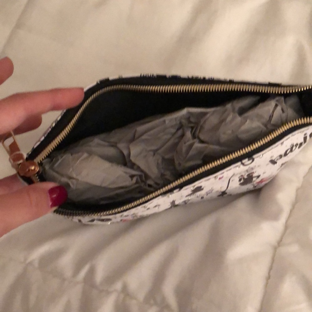 Paris makeup bag - Picture 2 of 2